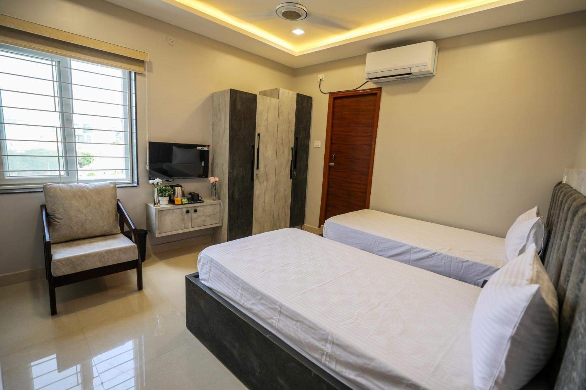 Hotel Ceasta, Beside Us Consulate Hyderabad, Gachibowli Gundipet 外观 照片